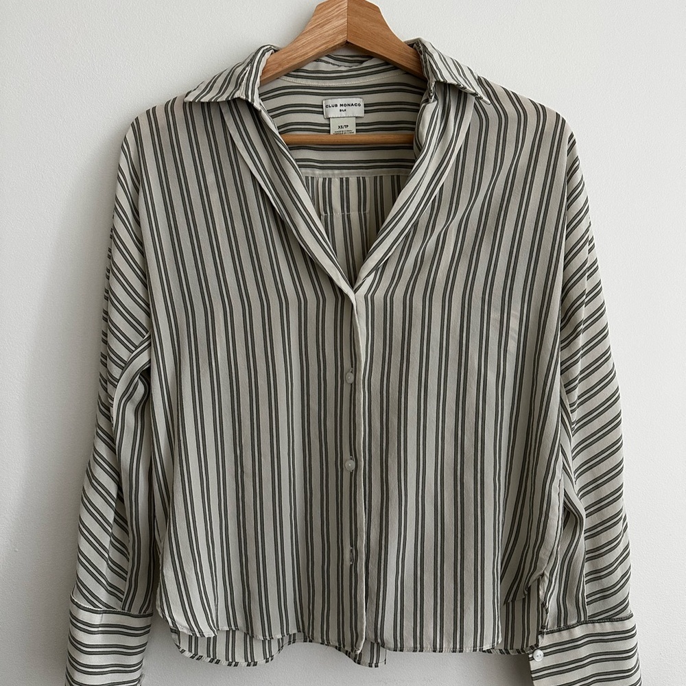 Club Monaco White and Green 3/4 Sleeve Button Down Shirt